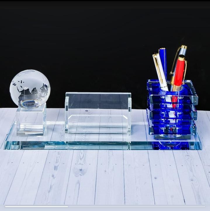 deskorganizer4 Glass Desk Organizer